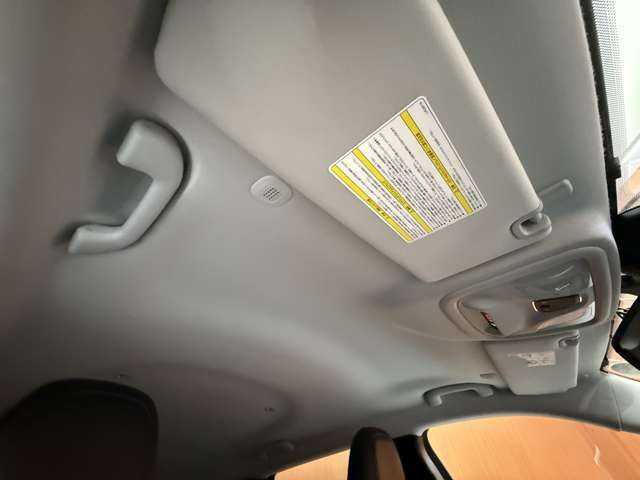 クライスラー・ジープ ジープ チェロキー ロンジチュード 千葉県 2020(令2)年 3.2万km ブライトホワイトクリアコート ACC　/純正ナビ　/バックカメラ　/BSM　/黒革　/シートヒーター　/パワーシート　/LEDヘッドライト　/オートライト　/ドライブレコーダー　/ETC　/フルセグTV　/Bluetooth　/ヒーテッドドアミラー　/純正17インチAW