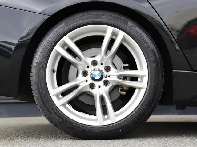 ＢＭＷ ３２０ｉ ツーリング Mスポーツ 静岡県 2017(平29)年 2.6万km サファイアブラックP 純正ナビ/Bluetooth/パワーシート/バックモニター/クルーズコントロール/ETC/インテリジェントセーフティ/車線変更警告/車線逸脱警告/スマートキー/プッシュスタート/オートライト/オートエアコン/ルーフレール