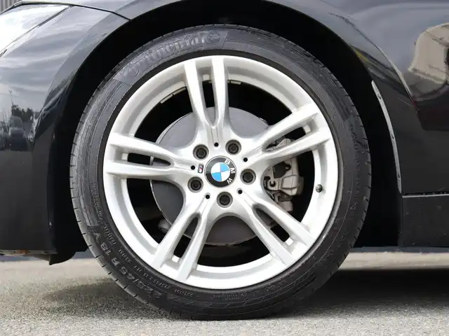 ＢＭＷ ３２０ｉ ツーリング Mスポーツ 静岡県 2017(平29)年 2.6万km サファイアブラックP 純正ナビ/Bluetooth/パワーシート/バックモニター/クルーズコントロール/ETC/インテリジェントセーフティ/車線変更警告/車線逸脱警告/スマートキー/プッシュスタート/オートライト/オートエアコン/ルーフレール