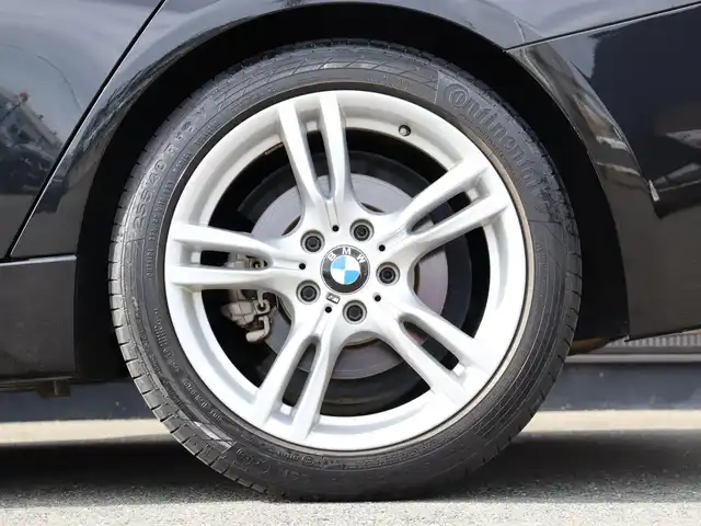 ＢＭＷ ３２０ｉ ツーリング Mスポーツ 静岡県 2017(平29)年 2.6万km サファイアブラックP 純正ナビ/Bluetooth/パワーシート/バックモニター/クルーズコントロール/ETC/インテリジェントセーフティ/車線変更警告/車線逸脱警告/スマートキー/プッシュスタート/オートライト/オートエアコン/ルーフレール