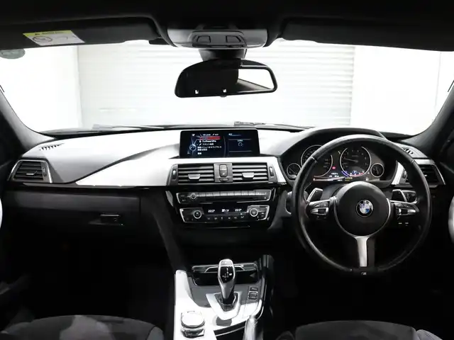 ＢＭＷ ３２０ｉ ツーリング Mスポーツ 静岡県 2017(平29)年 2.6万km サファイアブラックP 純正ナビ/Bluetooth/パワーシート/バックモニター/クルーズコントロール/ETC/インテリジェントセーフティ/車線変更警告/車線逸脱警告/スマートキー/プッシュスタート/オートライト/オートエアコン/ルーフレール