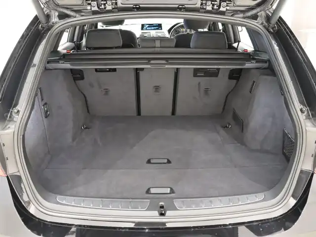 ＢＭＷ ３２０ｉ ツーリング Mスポーツ 静岡県 2017(平29)年 2.6万km サファイアブラックP 純正ナビ/Bluetooth/パワーシート/バックモニター/クルーズコントロール/ETC/インテリジェントセーフティ/車線変更警告/車線逸脱警告/スマートキー/プッシュスタート/オートライト/オートエアコン/ルーフレール