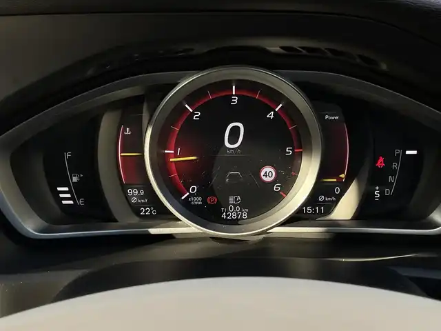 ボルボ Ｖ４０ D4 インスクリプション 長野県 2017(平29)年 4.3万km 青 レザーシート /純正ナビ /Pシート（D席/N席） /シートヒーター（D席/N席）/ACC /LKA /BSM /パドルシフト /プッシュスタート /ETC