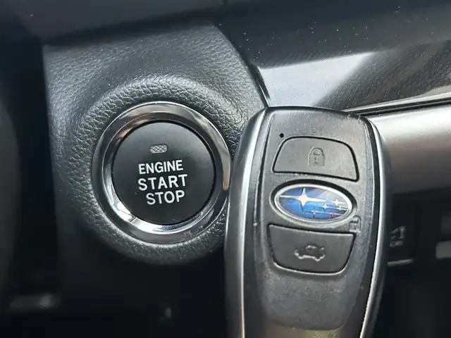 スバル アウトバック リミテッド 富山県 2014(平26)年 6万km ヴェネチアンレッドパール 4WD/社外ナビ/フルセグテレビ/Bluetooth/CD/DVD/バックカメラ/パワーバックドア/パワーシート/メモリーシート/シートヒーター/サンルーフ/クルーズコントロール/レーンアシスト/パドルシフト/ETC/LEDヘッドライト/スマートキー/オートライト/ルーフレール