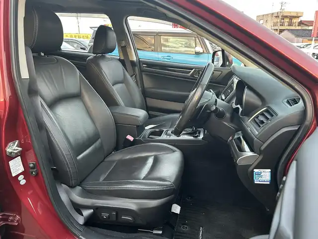 スバル アウトバック リミテッド 富山県 2014(平26)年 6万km ヴェネチアンレッドパール 4WD/社外ナビ/フルセグテレビ/Bluetooth/CD/DVD/バックカメラ/パワーバックドア/パワーシート/メモリーシート/シートヒーター/サンルーフ/クルーズコントロール/レーンアシスト/パドルシフト/ETC/LEDヘッドライト/スマートキー/オートライト/ルーフレール