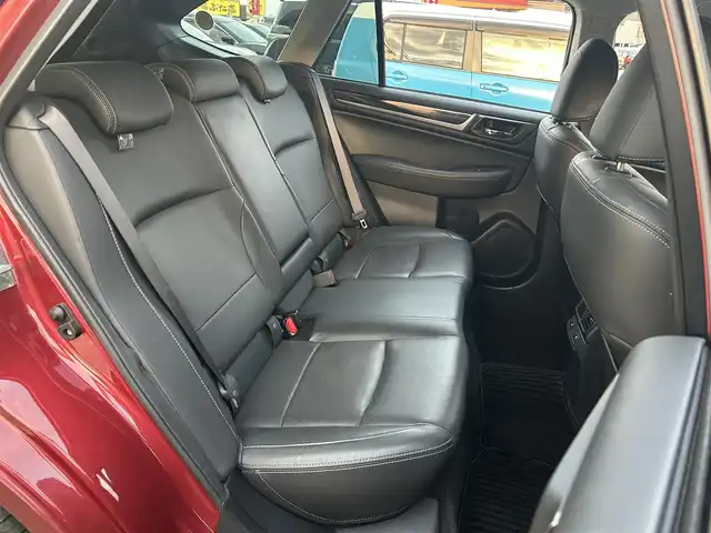 スバル アウトバック リミテッド 富山県 2014(平26)年 6万km ヴェネチアンレッドパール 4WD/社外ナビ/フルセグテレビ/Bluetooth/CD/DVD/バックカメラ/パワーバックドア/パワーシート/メモリーシート/シートヒーター/サンルーフ/クルーズコントロール/レーンアシスト/パドルシフト/ETC/LEDヘッドライト/スマートキー/オートライト/ルーフレール