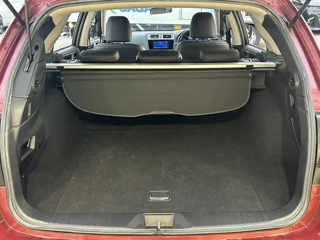 スバル アウトバック リミテッド 富山県 2014(平26)年 6万km ヴェネチアンレッドパール 4WD/社外ナビ/フルセグテレビ/Bluetooth/CD/DVD/バックカメラ/パワーバックドア/パワーシート/メモリーシート/シートヒーター/サンルーフ/クルーズコントロール/レーンアシスト/パドルシフト/ETC/LEDヘッドライト/スマートキー/オートライト/ルーフレール