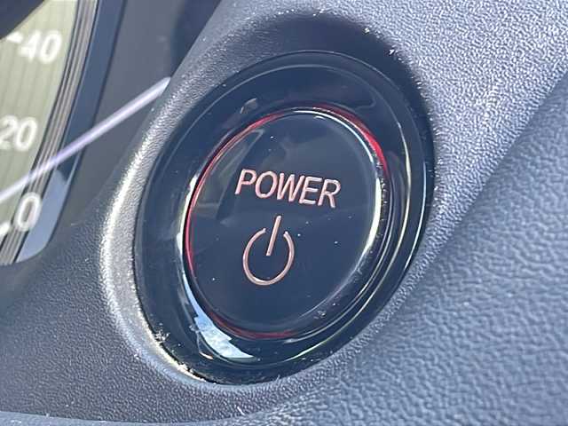 ホンダ ヴェゼル ハイブリッド 長野県 2023(令5)年 3.2万km プレミアムサンライトホワイトパール 純正メーカーナビフルセグＴＶ/バックカメラ/ＥＴＣ２．０/パワーバックドア/ハーフレザーシート/シートヒーター/ステアリングヒーター/純正１８インチアルミ/レーダークルーズコントロール/パーキングセンサー/保証書/スペアキー