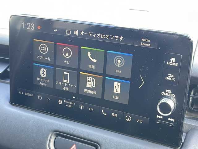 ホンダ ヴェゼル ハイブリッド 長野県 2023(令5)年 3.2万km プレミアムサンライトホワイトパール 純正メーカーナビフルセグＴＶ/バックカメラ/ＥＴＣ２．０/パワーバックドア/ハーフレザーシート/シートヒーター/ステアリングヒーター/純正１８インチアルミ/レーダークルーズコントロール/パーキングセンサー/保証書/スペアキー