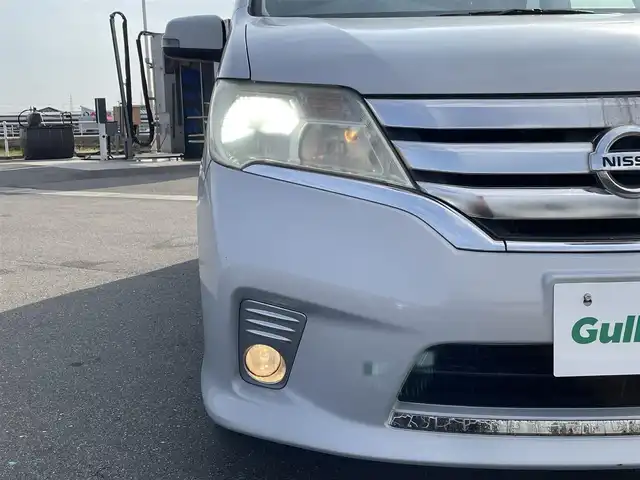 日産 セレナ ハイウェイスター Sハイブリッド 佐賀県 2012(平24)年 13.5万km エターナルスノーホワイト 純正SDナビゲーション/・フルセグTV/CD/DVD/SD/USB/Bluetooth/バックカメラ/ETC/クルーズコントロール/横滑り防止装置/片側パワースライドドア/後席エアコン/後席サンシェード/ISOFIX対応/革巻きステアリング/純正16インチアルミホイール/純正キセノンヘッドライト/純正フォグランプ/純正フロアマット/純正ドアバイザ―