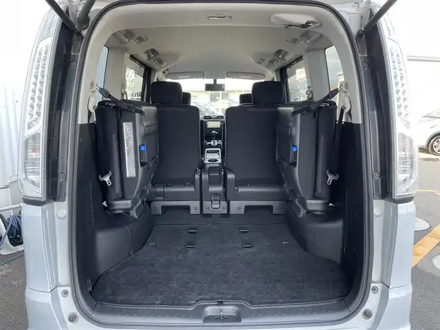 日産 セレナ ハイウェイスター Sハイブリッド 佐賀県 2012(平24)年 13.5万km エターナルスノーホワイト 純正SDナビゲーション/・フルセグTV/CD/DVD/SD/USB/Bluetooth/バックカメラ/ETC/クルーズコントロール/横滑り防止装置/片側パワースライドドア/後席エアコン/後席サンシェード/ISOFIX対応/革巻きステアリング/純正16インチアルミホイール/純正キセノンヘッドライト/純正フォグランプ/純正フロアマット/純正ドアバイザ―