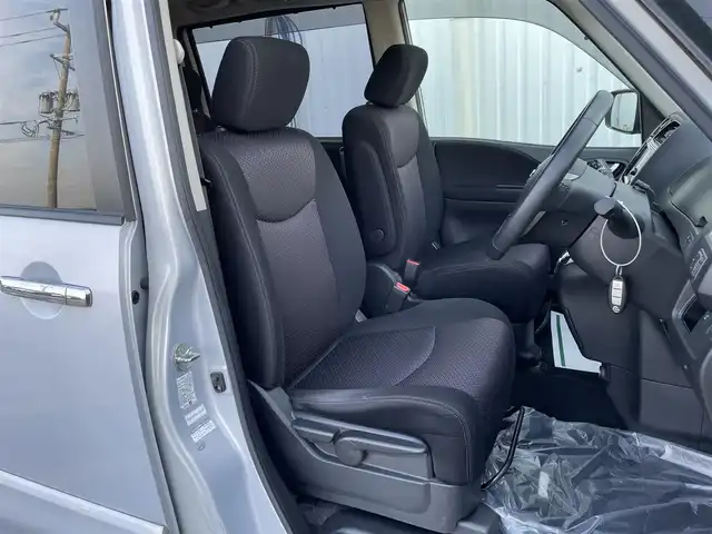 日産 セレナ ハイウェイスター Sハイブリッド 佐賀県 2012(平24)年 13.5万km エターナルスノーホワイト 純正SDナビゲーション/・フルセグTV/CD/DVD/SD/USB/Bluetooth/バックカメラ/ETC/クルーズコントロール/横滑り防止装置/片側パワースライドドア/後席エアコン/後席サンシェード/ISOFIX対応/革巻きステアリング/純正16インチアルミホイール/純正キセノンヘッドライト/純正フォグランプ/純正フロアマット/純正ドアバイザ―