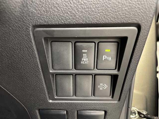 トヨタ ハイラックス Z 群馬県 2023(令5)年 4.1万km オキサイドブロンズM ４ＷＤ　キャノピー　純正ベッドライナー　純正ナビ　バックカメラ　ＥＴＣ　ドラレコ　衝突被害軽減ブレーキ　レーンアシスト　クリアランスソナー　クルーズコントロール　ＬＥＤヘッドライト　フォグランプ　禁煙