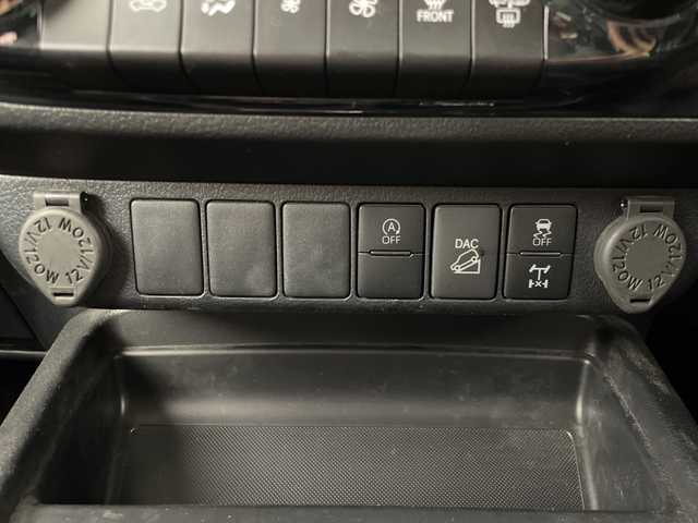 トヨタ ハイラックス Z 群馬県 2023(令5)年 4.1万km オキサイドブロンズM ４ＷＤ　キャノピー　純正ベッドライナー　純正ナビ　バックカメラ　ＥＴＣ　ドラレコ　衝突被害軽減ブレーキ　レーンアシスト　クリアランスソナー　クルーズコントロール　ＬＥＤヘッドライト　フォグランプ　禁煙