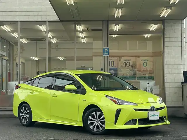 トヨタ プリウス A プレミアム 愛知県 2019(令1)年 4.5万km サーモテクトライムグリーン /当店買取/法人1オーナー/OPエアロ//純正9インチナビNSZT-Y68T//フルセグTV/CD/DVD/SD/Bluetooth/USB//バックカメラ//LEDヘッド/AHB//PCS/BSM/LDA/RCTA/Pソナー/HUD//縦列アシスト/レーダークルーズコントロール//革シート/Pシート/シートヒーター/エアーシート//ビルトインETC//ドラレコ//ISOFIX//保証書/取説/ナビ取説/スペアキー//リコールNo4542実施済2019/08/23//ディーラー記録簿R346年