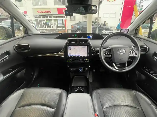 トヨタ プリウス A プレミアム 愛知県 2019(令1)年 4.5万km サーモテクトライムグリーン /当店買取/法人1オーナー/OPエアロ//純正9インチナビNSZT-Y68T//フルセグTV/CD/DVD/SD/Bluetooth/USB//バックカメラ//LEDヘッド/AHB//PCS/BSM/LDA/RCTA/Pソナー/HUD//縦列アシスト/レーダークルーズコントロール//革シート/Pシート/シートヒーター/エアーシート//ビルトインETC//ドラレコ//ISOFIX//保証書/取説/ナビ取説/スペアキー//リコールNo4542実施済2019/08/23//ディーラー記録簿R346年