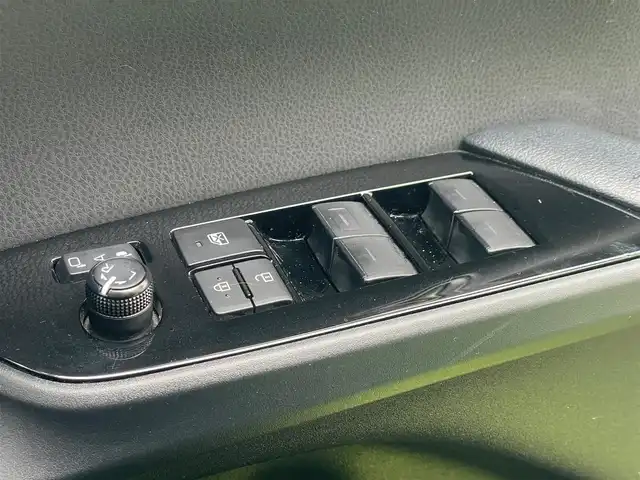 トヨタ プリウス A プレミアム 愛知県 2019(令1)年 4.5万km サーモテクトライムグリーン /当店買取/法人1オーナー/OPエアロ//純正9インチナビNSZT-Y68T//フルセグTV/CD/DVD/SD/Bluetooth/USB//バックカメラ//LEDヘッド/AHB//PCS/BSM/LDA/RCTA/Pソナー/HUD//縦列アシスト/レーダークルーズコントロール//革シート/Pシート/シートヒーター/エアーシート//ビルトインETC//ドラレコ//ISOFIX//保証書/取説/ナビ取説/スペアキー//リコールNo4542実施済2019/08/23//ディーラー記録簿R346年