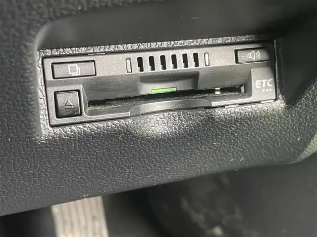 トヨタ プリウス A プレミアム 愛知県 2019(令1)年 4.5万km サーモテクトライムグリーン /当店買取/法人1オーナー/OPエアロ//純正9インチナビNSZT-Y68T//フルセグTV/CD/DVD/SD/Bluetooth/USB//バックカメラ//LEDヘッド/AHB//PCS/BSM/LDA/RCTA/Pソナー/HUD//縦列アシスト/レーダークルーズコントロール//革シート/Pシート/シートヒーター/エアーシート//ビルトインETC//ドラレコ//ISOFIX//保証書/取説/ナビ取説/スペアキー//リコールNo4542実施済2019/08/23//ディーラー記録簿R346年