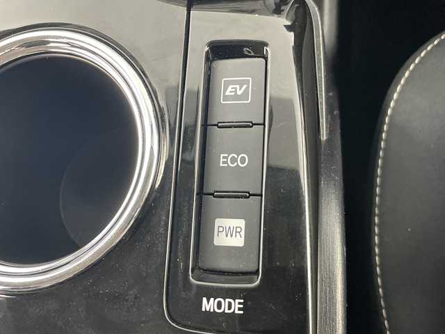 トヨタ プリウス α S チューンブラック Ⅱ 愛知県 2017(平29)年 3.7万km ブラッキッシュアゲハガラスフレーク 純正ナビ/CD/DVD/BT/SD/フルセグTV/バックカメラ/ビルトインETC2.0/前席シートヒーター/レザーステアリング/ステアリングスイッチ/スマートキー/スペアキー有/ドアバイザー/オートLEDライト/純正16インチアルミホイール