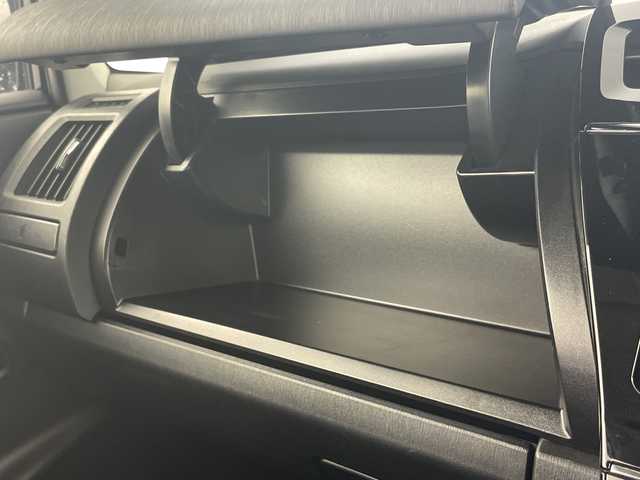 トヨタ プリウス α S チューンブラック Ⅱ 愛知県 2017(平29)年 3.7万km ブラッキッシュアゲハガラスフレーク 純正ナビ/CD/DVD/BT/SD/フルセグTV/バックカメラ/ビルトインETC2.0/前席シートヒーター/レザーステアリング/ステアリングスイッチ/スマートキー/スペアキー有/ドアバイザー/オートLEDライト/純正16インチアルミホイール