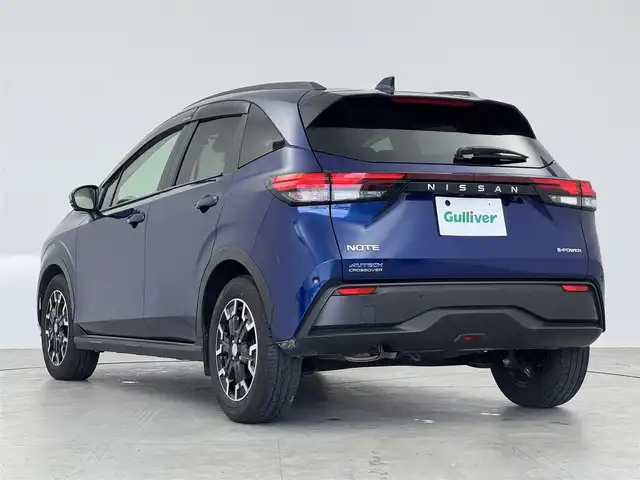 日産 ノート オーテック クロスオーバー 愛知県 2022(令4)年 1.1万km オーロラフレアブルーパール 純正9インチナビ　/（フルセグ/Bluetooth） /レーダークルーズコントロール　/全方位モニター　/衝突軽減システム　/コーナーセンサー　/ブラインドスポットモニター　/前席シートヒーター　/ステアリングヒーター　/ケータイ置くだけ充電　/デジタルインナーミラー　/ドライブレコーダー/ETC2.0/純正AW