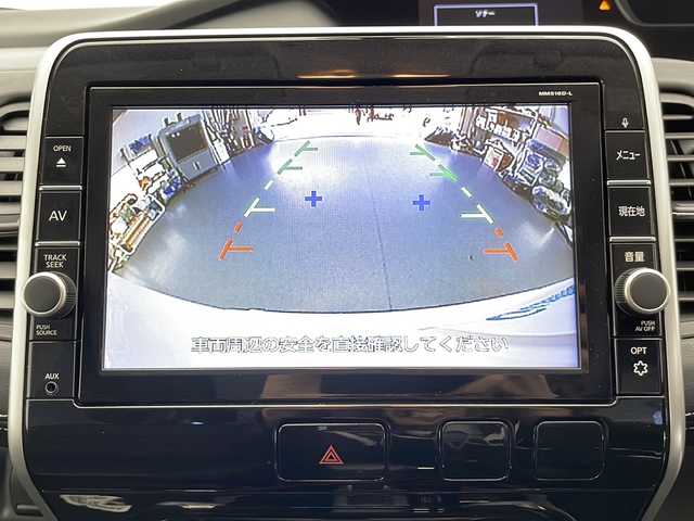 日産 セレナ ハイウェイスター プロパイロットED 長野県 2016(平28)年 6.5万km ブリリアントホワイトパール 4WD/ワンオーナー/純正ナビ/安全装備/・車線逸脱警報/・車線逸脱防止支援/・エマージェンシーブレーキ/・標識検知/・前後ソナー/プロパイロット/・追従式クルーズコントロール/・ステアリング支援/W+サイド+カーテンエアバッグ/プッシュスタート/100V充電/D+N席シートヒーター/両側パワースライドドア/オートライト/LEDヘッドライト/電子パーキングブレーキ/オートホールド/電格ミラー/革巻きステアリング/ステアリングスイッチ/ECOモード/セカンドシートテーブル/純正前方ドライブレコーダー/純正フリップダウンモニター/純正ビルトインETC/純正フロアマット/純正15インチアルミホイール/純正アルミ付きスタッドレスタイヤ4本車載/スマートキー/ドアバイザー/保証書