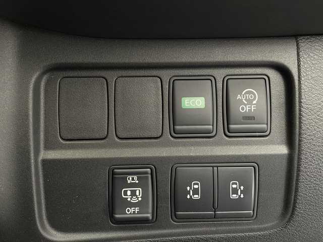 日産 セレナ ハイウェイスター プロパイロットED 長野県 2016(平28)年 6.5万km ブリリアントホワイトパール 4WD/ワンオーナー/純正ナビ/安全装備/・車線逸脱警報/・車線逸脱防止支援/・エマージェンシーブレーキ/・標識検知/・前後ソナー/プロパイロット/・追従式クルーズコントロール/・ステアリング支援/W+サイド+カーテンエアバッグ/プッシュスタート/100V充電/D+N席シートヒーター/両側パワースライドドア/オートライト/LEDヘッドライト/電子パーキングブレーキ/オートホールド/電格ミラー/革巻きステアリング/ステアリングスイッチ/ECOモード/セカンドシートテーブル/純正前方ドライブレコーダー/純正フリップダウンモニター/純正ビルトインETC/純正フロアマット/純正15インチアルミホイール/純正アルミ付きスタッドレスタイヤ4本車載/スマートキー/ドアバイザー/保証書