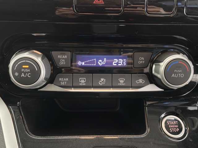 日産 セレナ ハイウェイスター プロパイロットED 長野県 2016(平28)年 6.5万km ブリリアントホワイトパール 4WD/ワンオーナー/純正ナビ/安全装備/・車線逸脱警報/・車線逸脱防止支援/・エマージェンシーブレーキ/・標識検知/・前後ソナー/プロパイロット/・追従式クルーズコントロール/・ステアリング支援/W+サイド+カーテンエアバッグ/プッシュスタート/100V充電/D+N席シートヒーター/両側パワースライドドア/オートライト/LEDヘッドライト/電子パーキングブレーキ/オートホールド/電格ミラー/革巻きステアリング/ステアリングスイッチ/ECOモード/セカンドシートテーブル/純正前方ドライブレコーダー/純正フリップダウンモニター/純正ビルトインETC/純正フロアマット/純正15インチアルミホイール/純正アルミ付きスタッドレスタイヤ4本車載/スマートキー/ドアバイザー/保証書