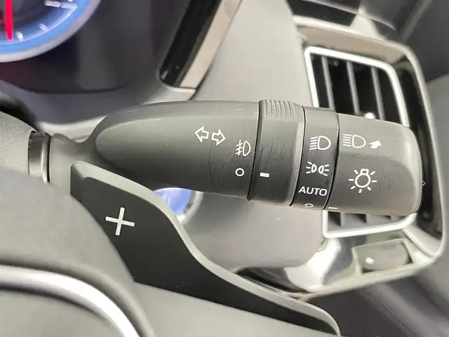 トヨタ クラウン ハイブリッド RS アドバンス 千葉県 2020(令2)年 5.4万km ホワイトパールクリスタルシャイン 禁煙車/サンルーフ/純正ナビ/フルセグTV　Bluetooth　CD/バックカメラ/全方位カメラ/ビルトインETC2.0/オートライト/オートハイビーム/パワーシート/メモリーシート/シートヒーター/ハンドルヒーター/トヨタセーフティセンス/・ブラインドスポットモニター/・衝突軽減ブレーキ/・レーンキープアシスト/・クリアランスソナー/・レーダークルーズコントロール/・パーキングサポートブレーキ/コーナーセンサー/電子パーキング/ブレーキホールド/純正アルミホイール/純正フロアマット/ステアリングスイッチ