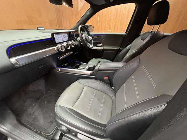 メルセデス・ベンツ Ｍ・ベンツ ＧＬＢ２００ｄ 4マチック AMGライン 千葉県 2022(令4)年 5万km コスモスブラック ＡＭＧレザーエクスクルーシブＰＫＧ　/アドバンスドＰＫＧ　/灰黒革シート　/ＨＵＤ　/ＡＣＣ　/ナビ　/ＴＶ　/Ｂｌｕｅｔｏｏｔｈ接続　/３６０°アクティブパーキング　/シートＨ　/電動リアゲート　/衝突軽減Ｂ　/ＢＳＭ