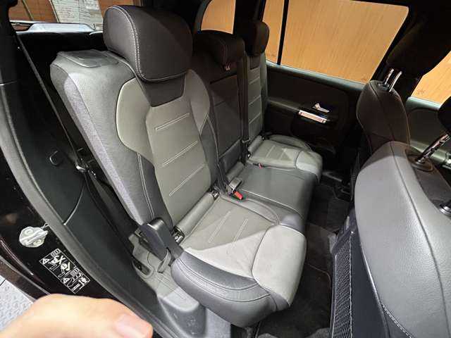 メルセデス・ベンツ Ｍ・ベンツ ＧＬＢ２００ｄ 4マチック AMGライン 千葉県 2022(令4)年 5万km コスモスブラック ＡＭＧレザーエクスクルーシブＰＫＧ　/アドバンスドＰＫＧ　/灰黒革シート　/ＨＵＤ　/ＡＣＣ　/ナビ　/ＴＶ　/Ｂｌｕｅｔｏｏｔｈ接続　/３６０°アクティブパーキング　/シートＨ　/電動リアゲート　/衝突軽減Ｂ　/ＢＳＭ