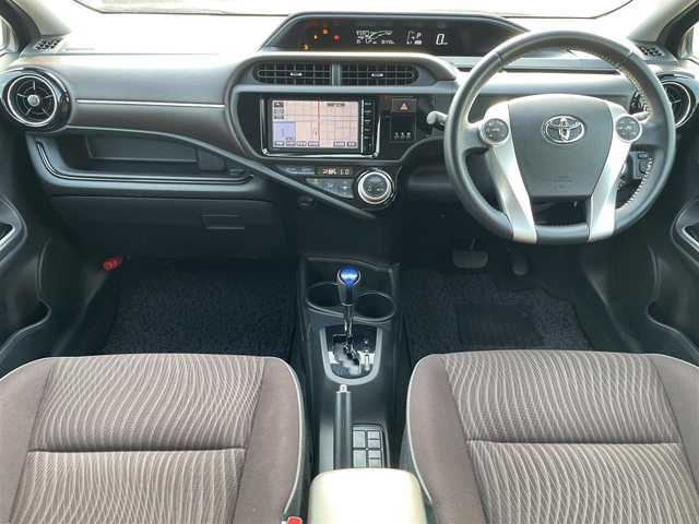 トヨタ アクア G 岡山県 2016(平28)年 3.7万km ブラックマイカ 登録時走行距離36448km/社外7インチナビ/ワンセグTV(AM.FM.CD.DVD.TV.BT)/バックカメラ/ETC/ドライブレコーダー/衝突軽減ブレーキ/クルーズコントロール/レーンキープアシスト/横滑り防止装置/オートライト/オートマチックハイビーム/アイドリングストップ/純正フロアマット/純正LEDライト