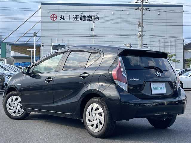 トヨタ アクア G 岡山県 2016(平28)年 3.7万km ブラックマイカ 登録時走行距離36448km/社外7インチナビ/ワンセグTV(AM.FM.CD.DVD.TV.BT)/バックカメラ/ETC/ドライブレコーダー/衝突軽減ブレーキ/クルーズコントロール/レーンキープアシスト/横滑り防止装置/オートライト/オートマチックハイビーム/アイドリングストップ/純正フロアマット/純正LEDライト