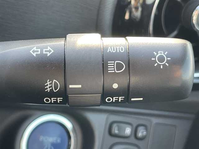 トヨタ アクア G 岡山県 2016(平28)年 3.7万km ブラックマイカ 登録時走行距離36448km/社外7インチナビ/ワンセグTV(AM.FM.CD.DVD.TV.BT)/バックカメラ/ETC/ドライブレコーダー/衝突軽減ブレーキ/クルーズコントロール/レーンキープアシスト/横滑り防止装置/オートライト/オートマチックハイビーム/アイドリングストップ/純正フロアマット/純正LEDライト