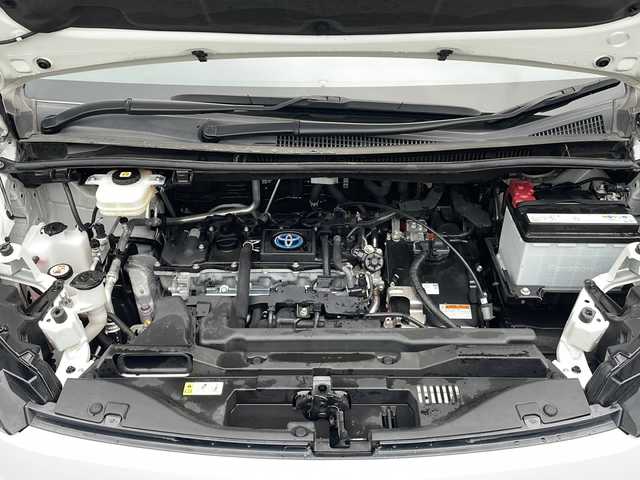トヨタ ヴォクシー ハイブリッド S－Z 京都府 2022(令4)年 6.7万km ホワイトパールクリスタルシャイン 純正１０．５インチディスプレイオーディオ　ナビ　ＤＶＤ再生　Ｂｌｕｅｔｏｏｔｈオーディオ　フリップダウンモニター　両側パワースライドドア　ＬＥＤヘッドライト　ビルトインＥＴＣ　レーダークルーズ