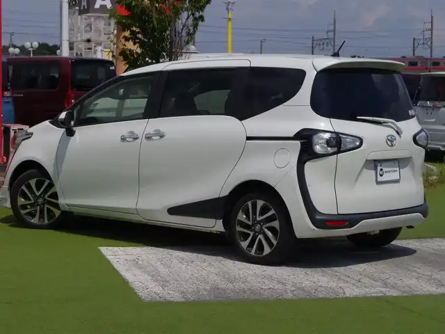 トヨタ シエンタ G 千葉県 2015(平27)年 5.7万km ホワイトパールクリスタルシャイン 195/50R16/TRDフロントスポイラー/両側パワースライドドア/純正SDナビ/地デジTV/【DVD/CD再生機能　Bluetooth接続】/バックカメラ/革巻きステアリング/ステアリングスイッチ/ETC/純正16インチアルミホイル/スマートキー