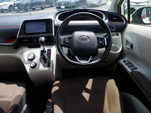トヨタ シエンタ G 千葉県 2015(平27)年 5.7万km ホワイトパールクリスタルシャイン 195/50R16/TRDフロントスポイラー/両側パワースライドドア/純正SDナビ/地デジTV/【DVD/CD再生機能　Bluetooth接続】/バックカメラ/革巻きステアリング/ステアリングスイッチ/ETC/純正16インチアルミホイル/スマートキー