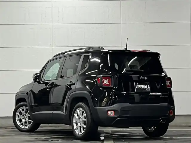 クライスラー・ジープ ジープ レネゲード リミテッド 山形県 2022(令4)年 3.4万km ブラック 純正ナビ/フルセグTV/バックカメラ/Bluetooth/前後ドライブレコーダー/ブラックレザーシート/パワーシート/シートヒーター/ステアリングヒーター/アダプティブクルーズコントロール/レーンキープアシスト/ブラインドスポットモニター