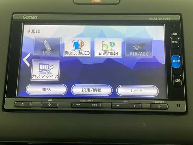ホンダ フリード＋ G ホンダセンシング 埼玉県 2017(平29)年 3.1万km ルナシルバーM 純正SDナビ/（BT/フルセグTV/CD/DVD/AM/FM）/バックカメラ/ホンダセンシング/・衝突軽減ブレーキ/・誤発進抑制機能/・路外逸脱抑制機能/・アダプティブクルーズコントロール/両側パワースライドドア/純正ドラレコ/ビルトインETC/LEDライト