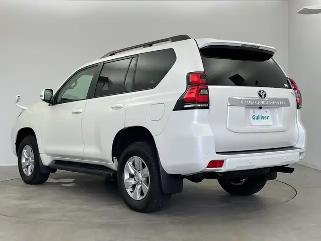 トヨタ ランドクルーザー プラド TX Lパッケージ 新潟県 2023(令5)年 1.1万km ホワイトパールクリスタルシャイン 4WD/寒冷地仕様/サンルーフ/7人乗り/純正メモリナビ【NSCN-W68】/　ワンセグTV/Bluetooth/CD/レーダークルーズコントロール/衝突被害軽減ブレーキ/レーンキープアシスト/前後コーナーセンサー/レザーシート/前席パワーシート/前席シートヒーター/前席エアシート/バックモニター/ビルトインETC/オートマチックハイビーム/LEDヘッドライト/横滑り防止装置/オートライト/レザーステアリング/ステアリングスイッチ/禁煙車