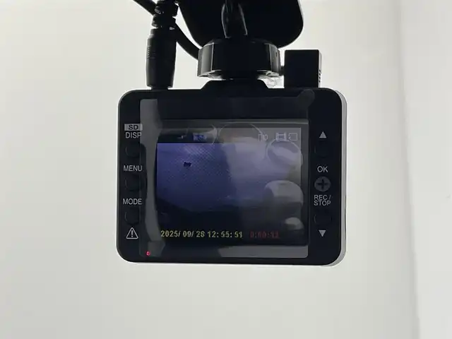 ダイハツ ミラ イース G SAⅢ 群馬県 2021(令3)年 2万km シャイニングホワイトパール 社外７型Ｗナビ　スマートアシスト３　衝突軽減　オートハイビーム　横滑り防止　コーナーセンサー　シートヒーター　前後ドラレコ　ＬＥＤヘッド　プッシュスタート　スマートキー　スペアキー　純正アルミ　禁煙車
