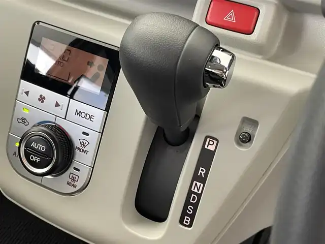 ダイハツ ミラ イース G SAⅢ 群馬県 2021(令3)年 2万km シャイニングホワイトパール 社外７型Ｗナビ　スマートアシスト３　衝突軽減　オートハイビーム　横滑り防止　コーナーセンサー　シートヒーター　前後ドラレコ　ＬＥＤヘッド　プッシュスタート　スマートキー　スペアキー　純正アルミ　禁煙車