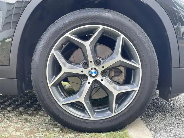 ＢＭＷ Ｘ１ xDrive 18d xライン 兵庫県 2017(平29)年 5.5万km サファイアブラックP ・ワンオーナー/・ラグジュアリーパッケージ//黒本革/シートヒーター/電動シート/・純正ナビ/・CD/DVD/BT/USB/・バックカメラ/・ステアリングリモコン/・ヘッドアップディスプレイ/・パワーバックドア/・ドライブレコーダー360度/・アダプティブクルーズコントロール/・オートLEDヘッドランプ/・前後ソナー/・H30/R1/3/6年ディーラー点検記録/・INNO製ルーフキャリア/・アイドリングストップ/・インテリジェントセーフティ//衝突警告//歩行者警告//車線逸脱警告