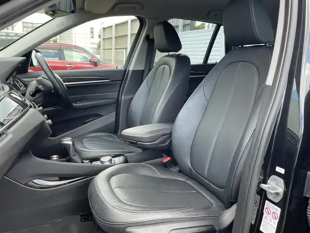 ＢＭＷ Ｘ１ xDrive 18d xライン 兵庫県 2017(平29)年 5.5万km サファイアブラックP ・ワンオーナー/・ラグジュアリーパッケージ//黒本革/シートヒーター/電動シート/・純正ナビ/・CD/DVD/BT/USB/・バックカメラ/・ステアリングリモコン/・ヘッドアップディスプレイ/・パワーバックドア/・ドライブレコーダー360度/・アダプティブクルーズコントロール/・オートLEDヘッドランプ/・前後ソナー/・H30/R1/3/6年ディーラー点検記録/・INNO製ルーフキャリア/・アイドリングストップ/・インテリジェントセーフティ//衝突警告//歩行者警告//車線逸脱警告