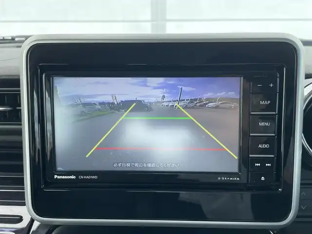 スズキ スペーシア カスタム HYBRID XS ターボ 千葉県 2022(令4)年 0.8万km ピュアホワイトP ワンオーナー/衝突軽減ブレーキ/両側パワースライドドア/社外７インチナビ/フルセグＴＶ/バックカメラ/ハーフレザーシート/シートヒーター/純正１５インチアルミホイール/ＬＥＤヘッドライト