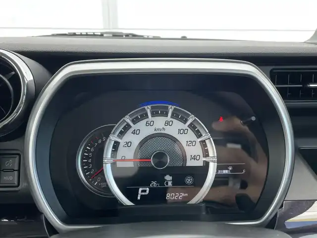スズキ スペーシア カスタム HYBRID XS ターボ 千葉県 2022(令4)年 0.8万km ピュアホワイトP ワンオーナー/衝突軽減ブレーキ/両側パワースライドドア/社外７インチナビ/フルセグＴＶ/バックカメラ/ハーフレザーシート/シートヒーター/純正１５インチアルミホイール/ＬＥＤヘッドライト
