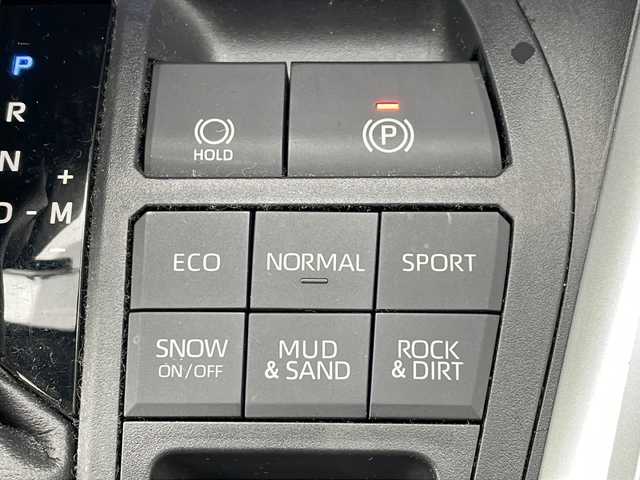 トヨタ ＲＡＶ４ G 道北・旭川 2021(令3)年 6.9万km アティチュードブラックマイカ /純正ディスプレイオーディオナビ//BT/USB//パノラミックビューモニター//パノラマルーフ//4WD//禁煙車//トヨタセーフティセンス/LTA/PCS/BSM/クリアランスソナー/RCTA/PKSB/ACC/RSA/先行車発進告知//革巻きステアリング//ハンドルヒーター//ステアリングスイッチ//合皮レザーシート//前席シートヒーター//パワーシート//メモリーシート//LEDヘッドライト//オートライト//オートマチックハイビーム//電動リアゲート//スペアキー//フォグランプ//ドライブレコーダー//ETC//純正フロアマット//ルーフレール//ドアバイザー//取扱説明書//保証書