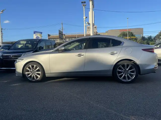マツダ マツダ３セダン XD Lパッケージ 愛知県 2019(令1)年 14.1万km ソニックシルバーM (株)IDOMが運営する【じしゃロン名古屋鳴海店】の自社ローン専用車両になります。こちらは現金またはオートローンご利用の価格の価格です。自社ローンご希望の方は別途その旨お申し付けください。/ETC/プッシュスタート/ウィンカーミラー/バックカメラ