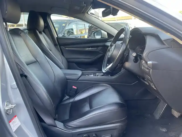 マツダ マツダ３セダン XD Lパッケージ 愛知県 2019(令1)年 14.1万km ソニックシルバーM (株)IDOMが運営する【じしゃロン名古屋鳴海店】の自社ローン専用車両になります。こちらは現金またはオートローンご利用の価格の価格です。自社ローンご希望の方は別途その旨お申し付けください。/ETC/プッシュスタート/ウィンカーミラー/バックカメラ