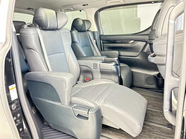 トヨタ アルファード S Cパッケージ 愛知県 2020(令2)年 3.2万km ブラック TRDエアロ/純正ナビ/・Bluetooth/・SD音楽録音/・フルセグテレビ/・CD/DVD/純正フリップダウンモニター/サンルーフ/衝突軽減ブレーキ/レーンキープアシスト/オートハイビーム/ブラインドスポットモニター/パワーシート/シートヒーター/ベンチレーション/LEDヘッドライト/前後コーナーセンサー/ETC/前後ドライブレコーダー